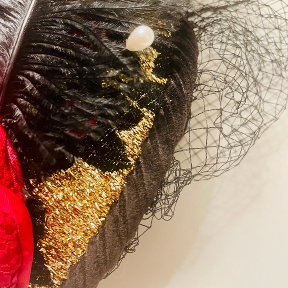 Black Velvet Fascinator/ Hat with Feathers Full Face Veil - Picture 4 of 9